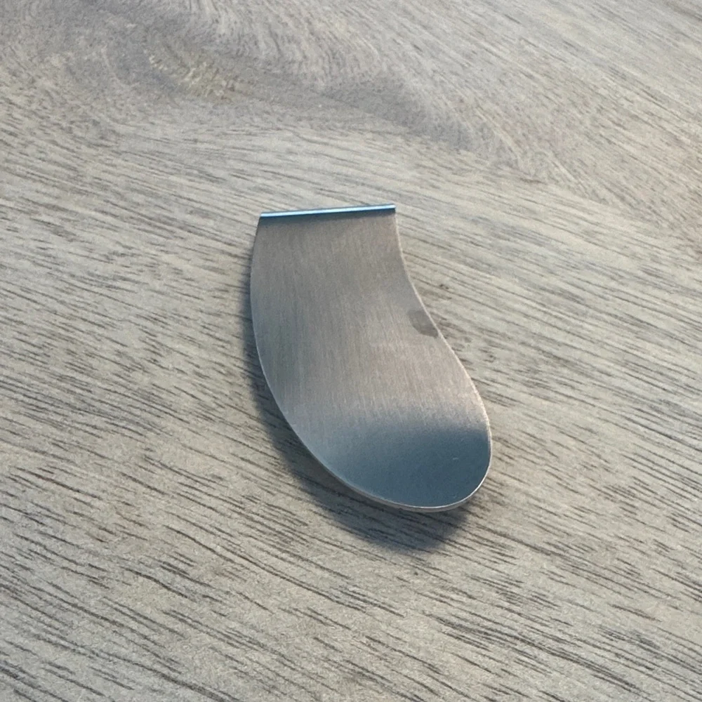 Gucci Pre Owned Metal Silver Money Clip.